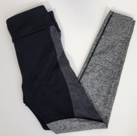 Alala Black and Grey Leggings - Picture 3 of 9